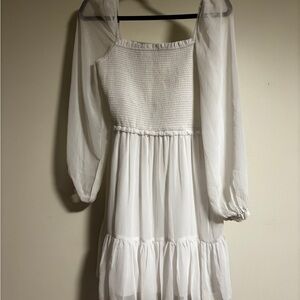 Elegant White Long Sleeve Dress